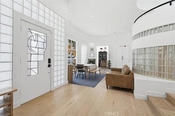 845 11th, Manhattan Beach, California 90266