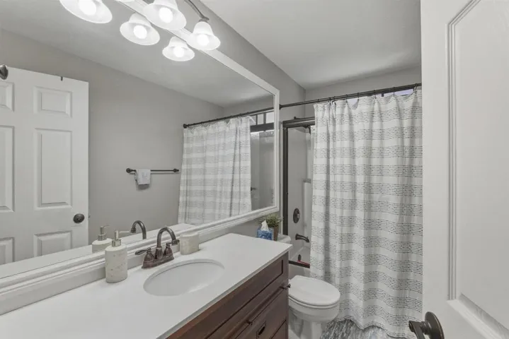 16458 Avenida Venusto E, San Diego, California 92128