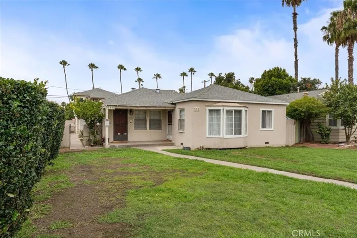 924 S Broadway, Santa Ana, California 92701