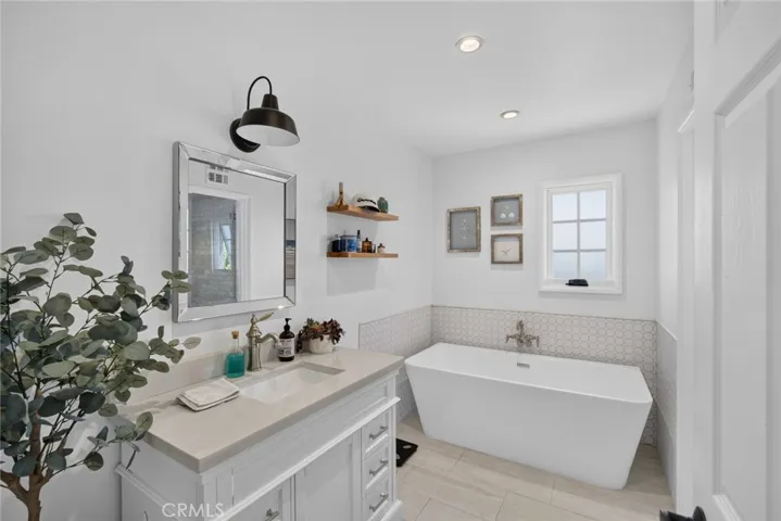 24622 Santa Clara Avenue, Dana Point, California 92629
