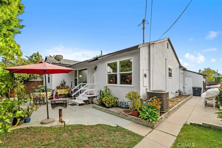 6440 Petit, Van Nuys, California 91406