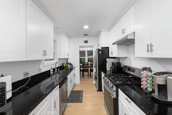 6440 Petit, Van Nuys, California 91406