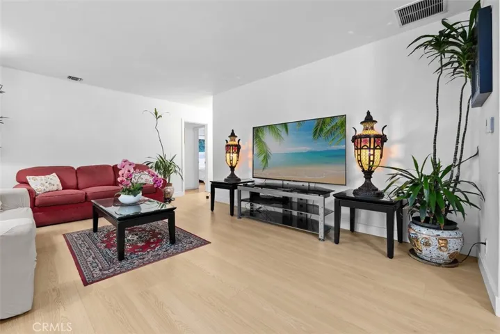 6440 Petit, Van Nuys, California 91406