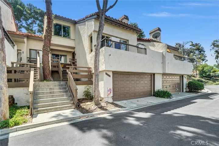 26606 La Roda, Mission Viejo, California 92691