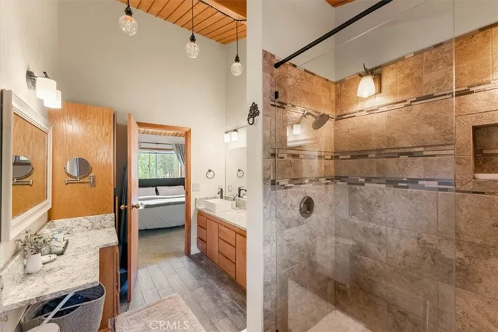 6104 Palmer Drive, Weed, California 96094