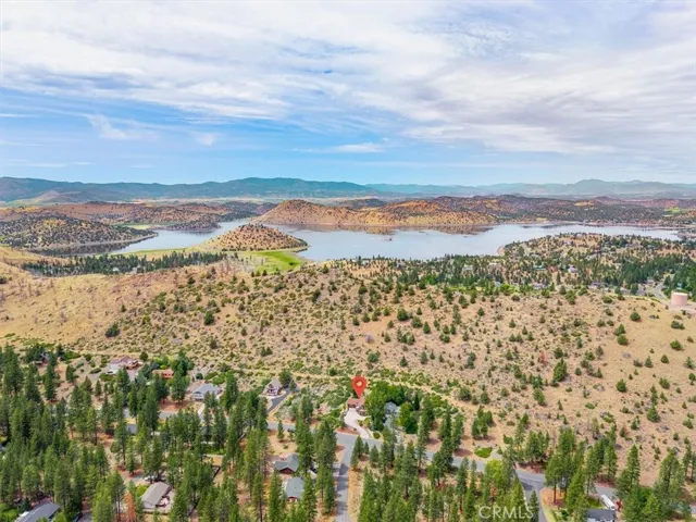 6104 Palmer Drive, Weed, California 96094