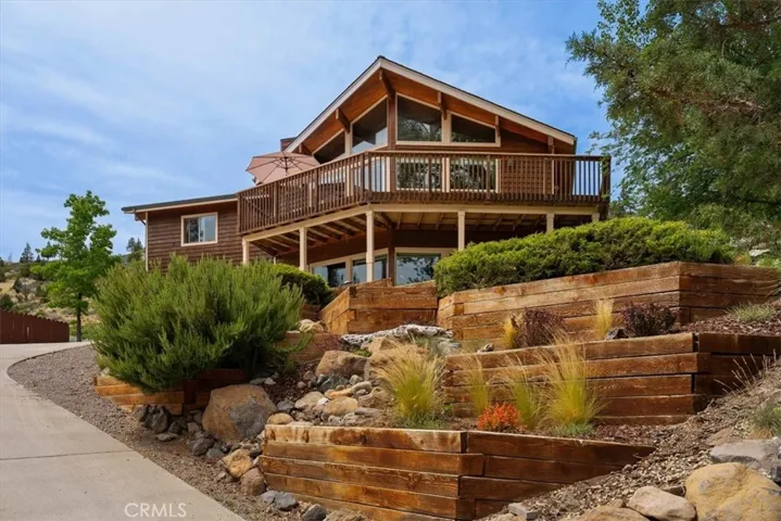 6104 Palmer Drive, Weed, California 96094