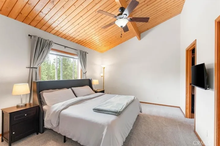 6104 Palmer Drive, Weed, California 96094