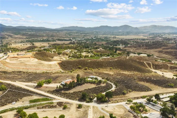 35251 Calle Campo, Temecula, California 92592