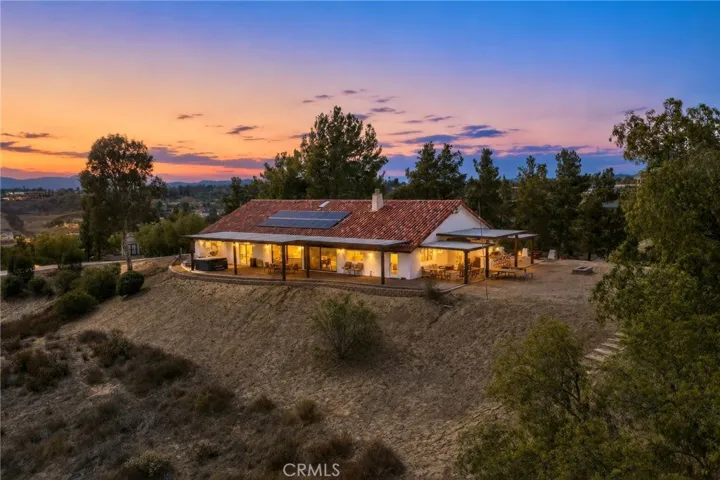 35251 Calle Campo, Temecula, California 92592