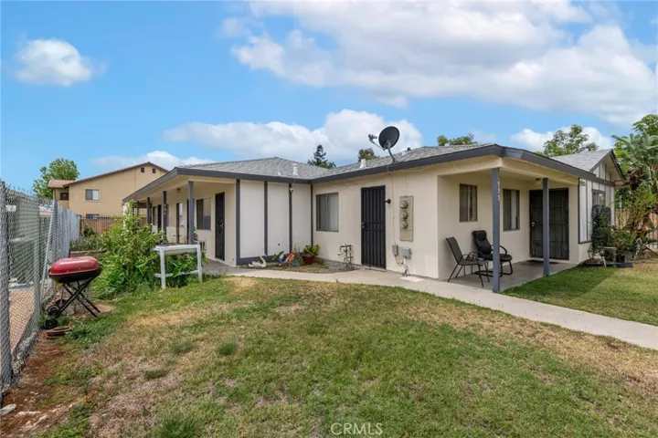595 W Shamrock Street, Rialto, California 92376