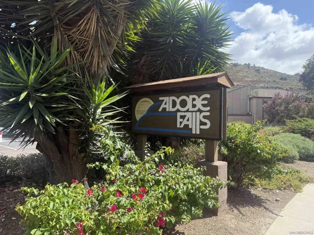 5462 Adobe Falls Rd 11, San Diego, California 92120