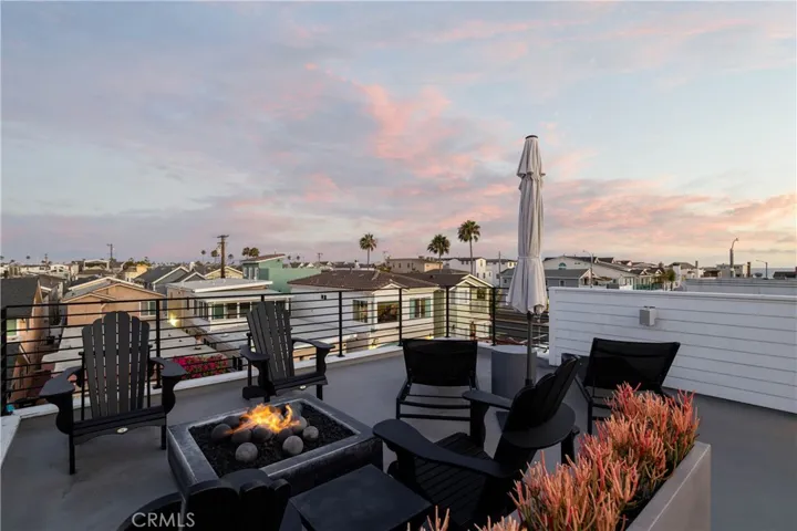 211 35th, Newport Beach, California 92663