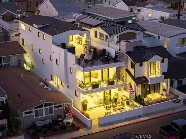 211 35th, Newport Beach, California 92663