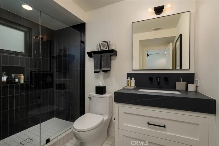 211 35th, Newport Beach, California 92663