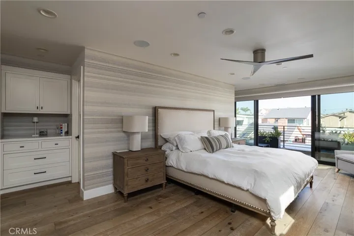 211 35th, Newport Beach, California 92663