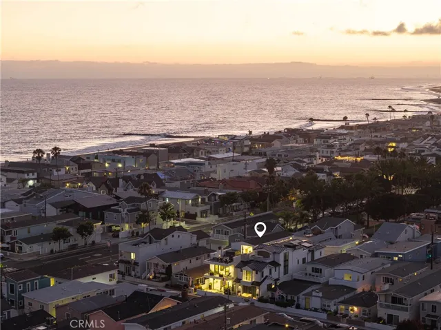 211 35th, Newport Beach, California 92663