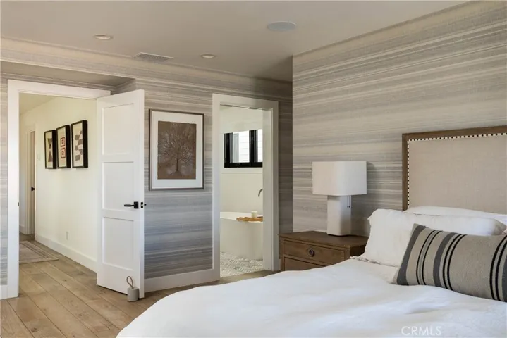 211 35th, Newport Beach, California 92663