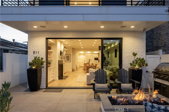 211 35th, Newport Beach, California 92663