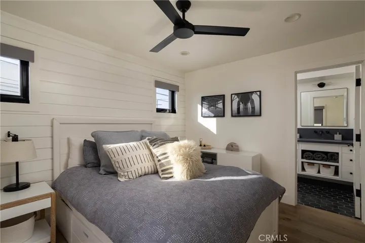 211 35th, Newport Beach, California 92663