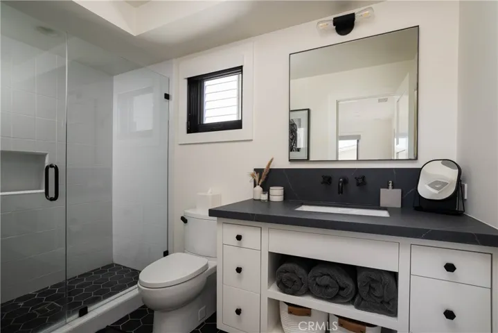 211 35th, Newport Beach, California 92663