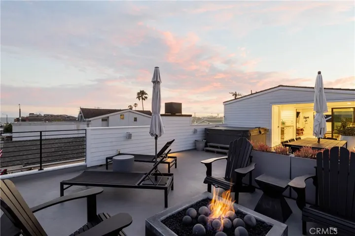 211 35th, Newport Beach, California 92663