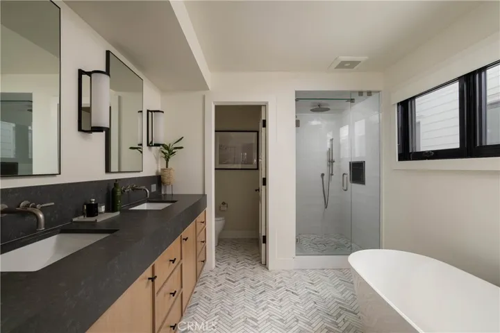 211 35th, Newport Beach, California 92663
