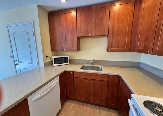 755 14th Avenue 704, Santa Cruz, California 95062