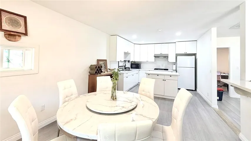 111 Poinsettia, Monrovia, California 91016