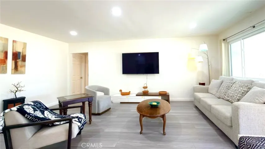 111 Poinsettia, Monrovia, California 91016