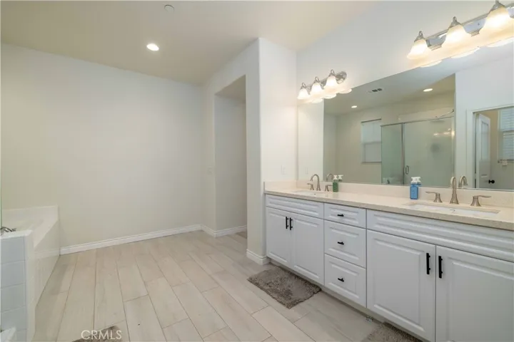 3422 E Quintessa Privado, Ontario, California 91762