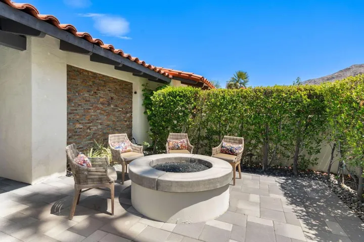 Courtyard Firepit