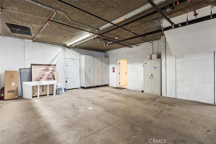 913 N Hilldale Avenue 3, West Hollywood, California 90069