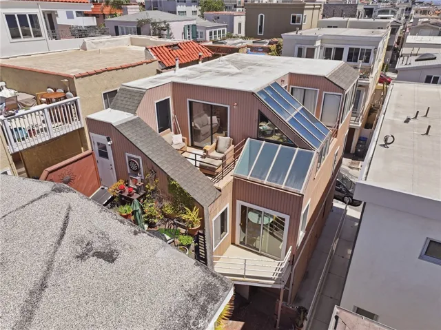 222 24th Street, Manhattan Beach, California 90266