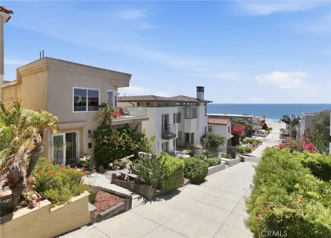 222 24th Street, Manhattan Beach, California 90266