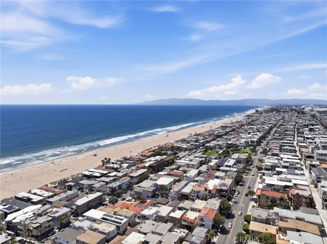 222 24th Street, Manhattan Beach, California 90266