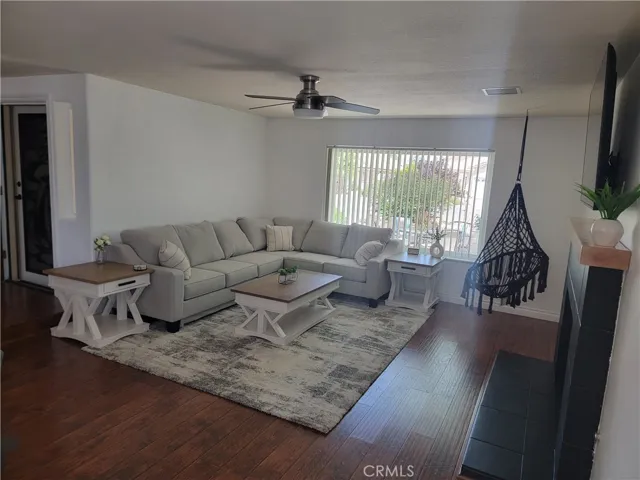 14433 Ironsides, Helendale, California 92342