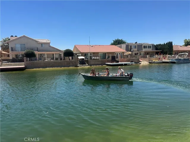 14433 Ironsides, Helendale, California 92342