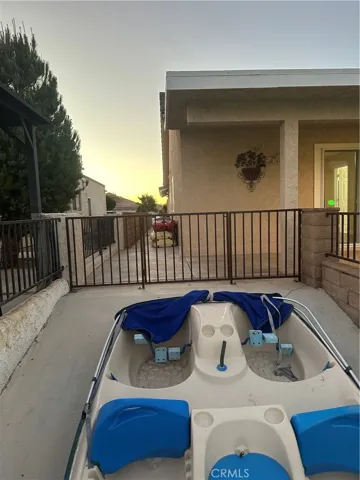 14433 Ironsides, Helendale, California 92342