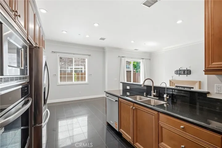11528 Verona, Chatsworth, California 91311