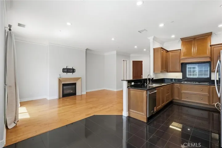 11528 Verona, Chatsworth, California 91311