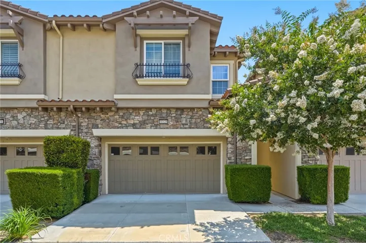 11528 Verona, Chatsworth, California 91311