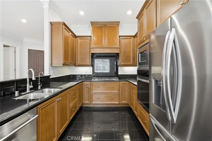 11528 Verona, Chatsworth, California 91311