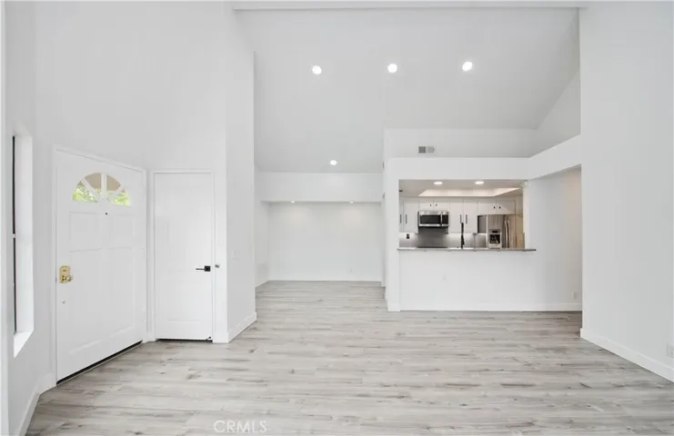 600 Kingswood Lane A, Simi Valley, California 93065