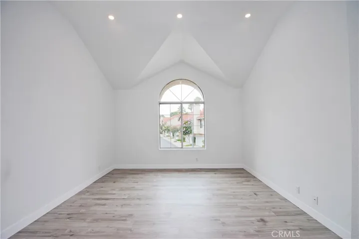 600 Kingswood Lane A, Simi Valley, California 93065