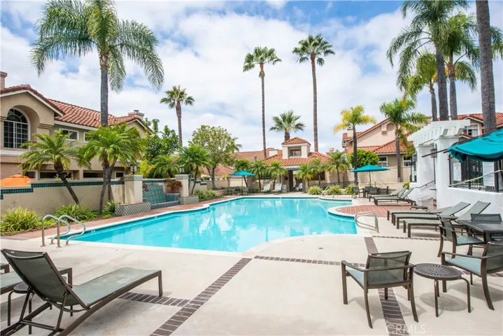 600 Kingswood Lane A, Simi Valley, California 93065