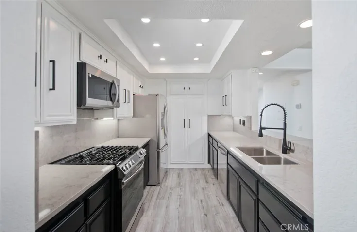 600 Kingswood Lane A, Simi Valley, California 93065