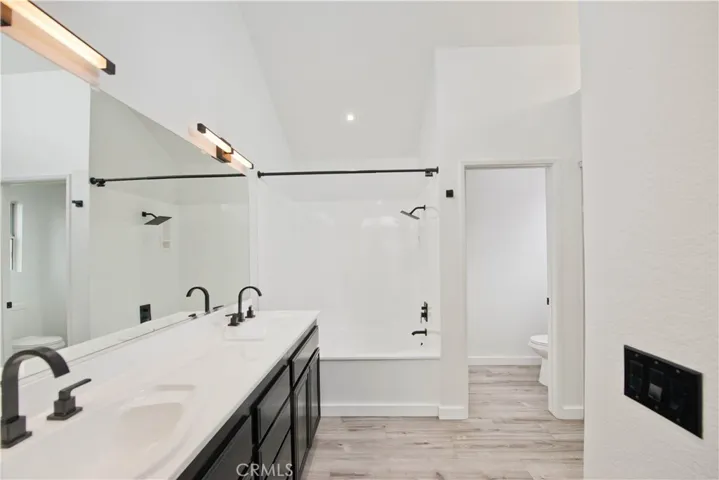 600 Kingswood Lane A, Simi Valley, California 93065