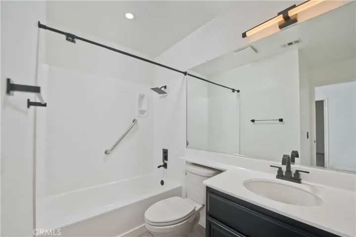 600 Kingswood Lane A, Simi Valley, California 93065