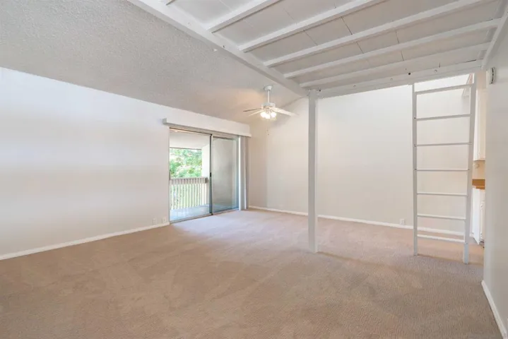 1775 Diamond 1-306, San Diego, California 92109